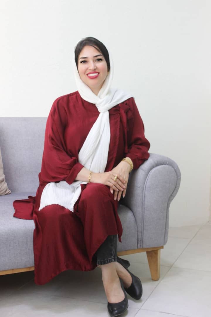 ساراسادات حسینی روانشناس و مشاور